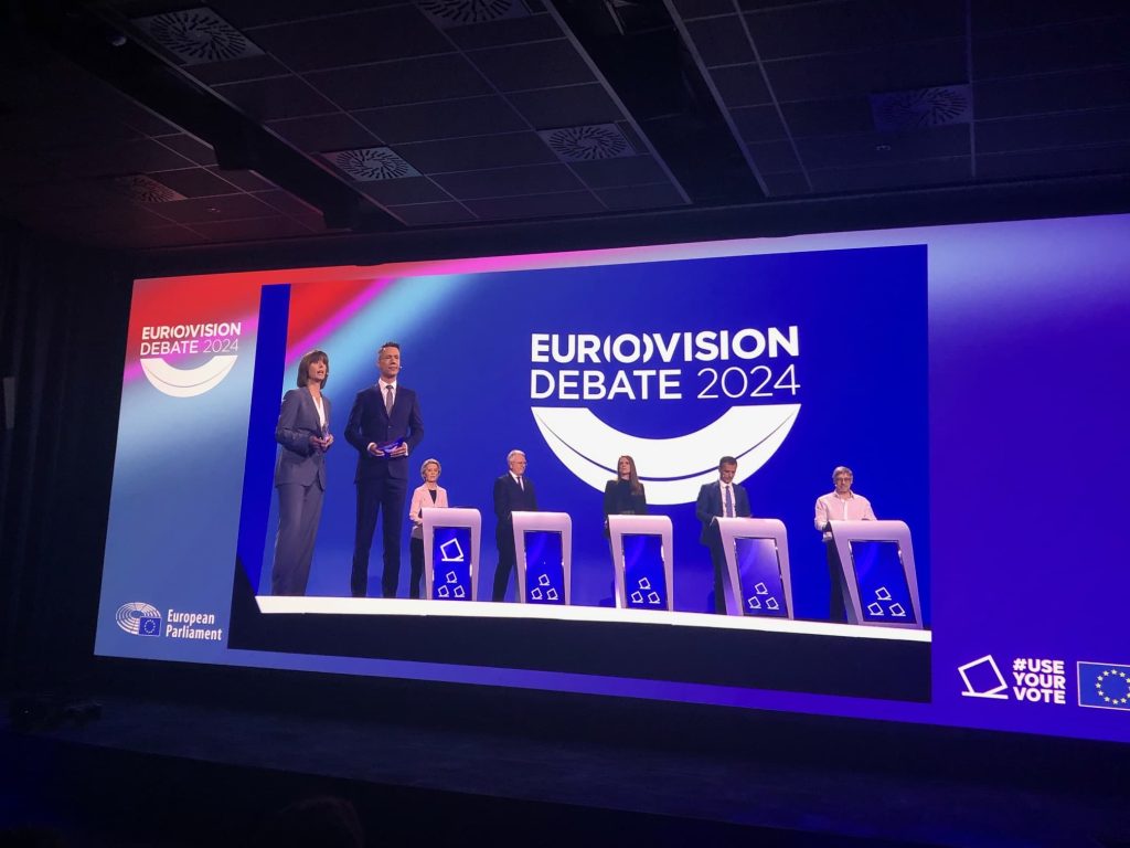 Eurovision Debata 2024 kandidátov na predsedu európskej komisie z priestorov kinosály kreatívneho centra Arténa Bratislava
